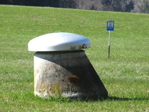  <p><small>Captage d'eau souterraine destiné à<br class='manualbr' />l'approvisionnement en eau potable <small> <i>(© SSIGE)</i></small></small></p>